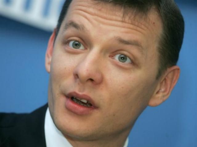 Ляшко приніс Луценкові чай і цигарки (Фото) Ляшко приніс Луценкові чай і цигарки (Фото)