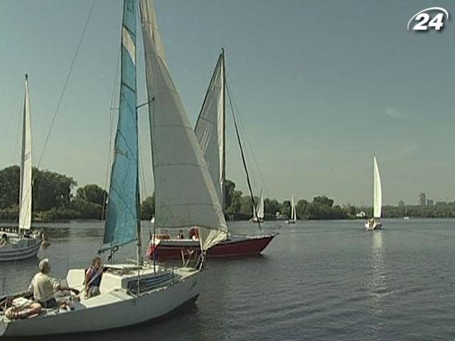 Яхт-клуб Киева провел соревнования Яхт-клуб Киева провел соревнования