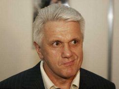 Депутати закликають Литвина не піаритися на сайті Ради