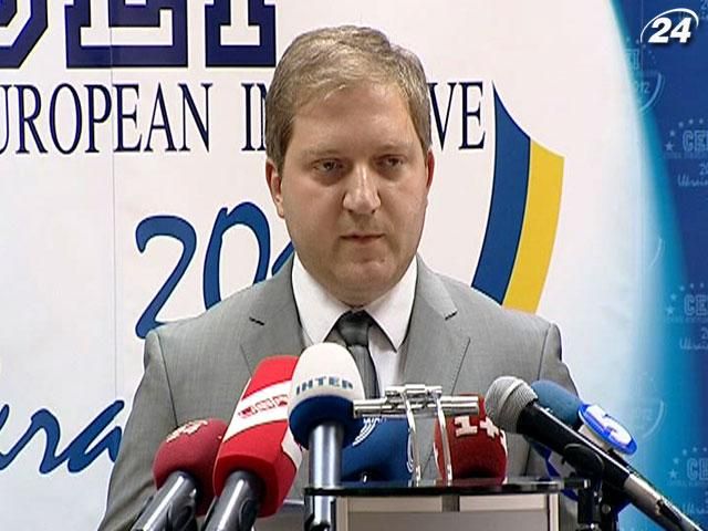 МЗС України невдоволене стосунками з Канадою МЗС України невдоволене стосунками з Канадою