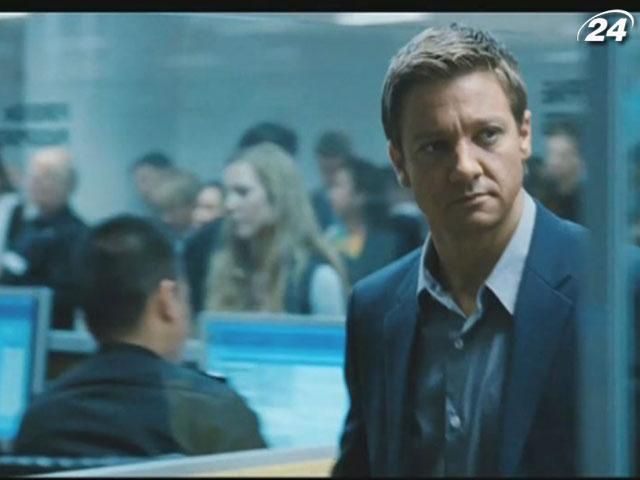 Аарон Кросс - новый спецагент ЦРУ, пришедший на замену Борну Аарон Кросс - новый спецагент ЦРУ, пришедший на замену Борну