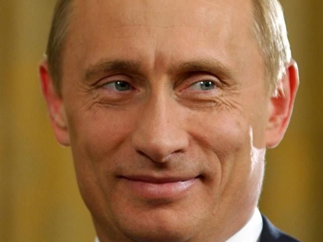 Путін не хоче лізти у справу Pussy Riot та готовий працювати з Ромні