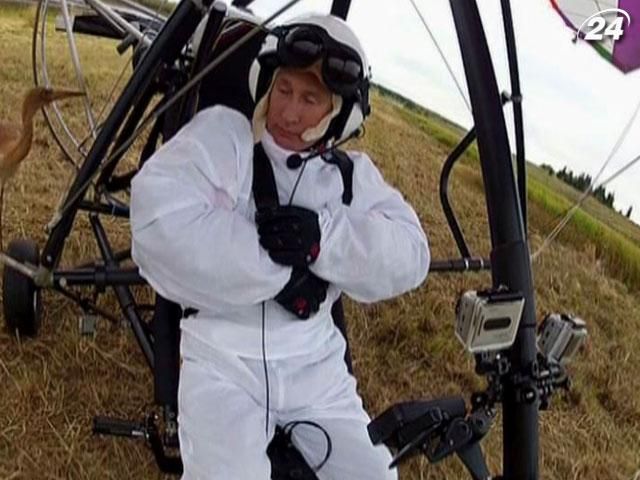 Путин возглавил стаю журавлей Путин возглавил стаю журавлей