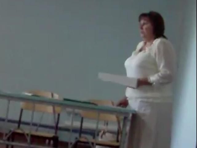 Харківщина: Член виборчкому заявила, що вона - від "Єдиної Росії" (Відео) Харківщина: Член виборчкому заявила, що вона - від "Єдиної Росії" (Відео)