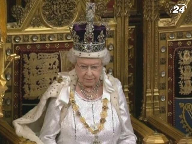 Сикхи хотят вернуть себе бриллиант из короны Елизаветы II Сикхи хотят вернуть себе бриллиант из короны Елизаветы II