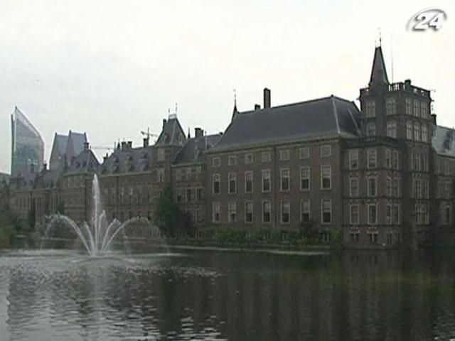 Завтра в Нідерландах відбудуться дострокові парламентські вибори Завтра в Нідерландах відбудуться дострокові парламентські вибори