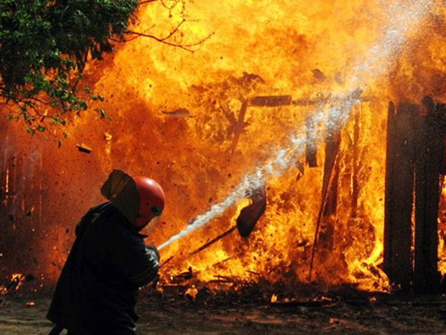 У Пакистані 23 людини згоріли заживо