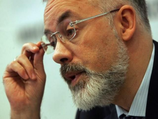 Табачник у Москві: Президент України повертає у державу біблійні заповіді Табачник у Москві: Президент України повертає у державу біблійні заповіді