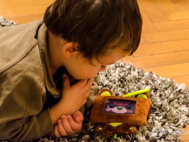 Для детей создали iPhone, который говорит и поет (Фото, видео) Для детей создали iPhone, который говорит и поет (Фото, видео)