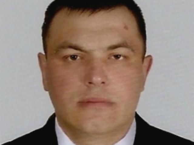 "Обстрелянный" кандидат: В меня стреляли из-за того, что я обличал сына Азарова "Обстрелянный" кандидат: В меня стреляли из-за того, что я обличал сына Азарова