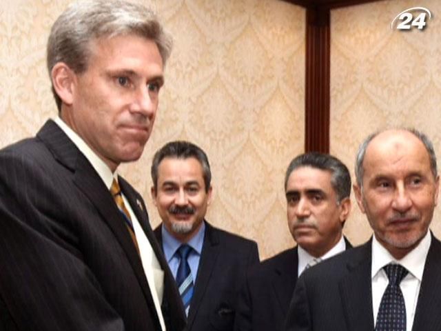 США евакуюють своїх дипломатів з Бенгазі через релігійний конфлікт США евакуюють своїх дипломатів з Бенгазі через релігійний конфлікт