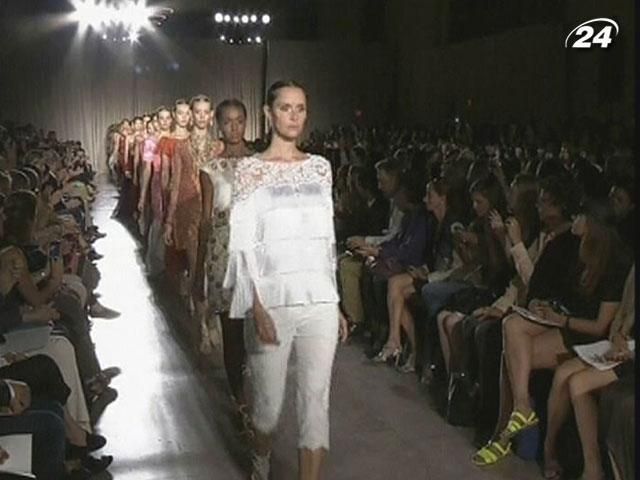 Marchesa представляет новую коллекцию на New York Fashion Week