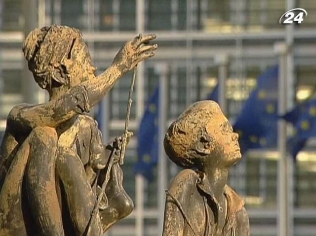 ЕС ежегодно теряет 1 трлн евро за неуплату налогов ЕС ежегодно теряет 1 трлн евро за неуплату налогов