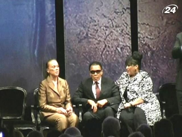 Боксеру Мухаммеду Алі вручили медаль Свободи Боксеру Мухаммеду Алі вручили медаль Свободи