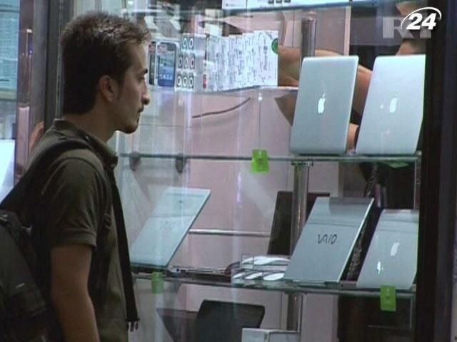 Apple добилась запрета продаж Motorola в Германии Apple добилась запрета продаж Motorola в Германии