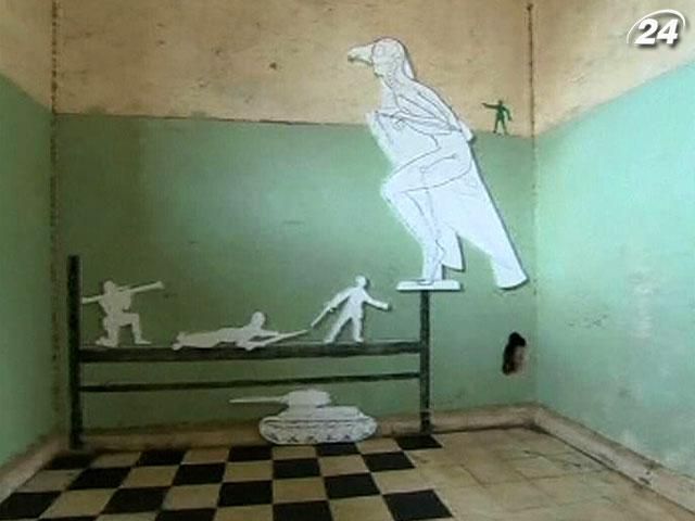 Колишню військову базу в Ізраїлі перетворили на мистецьку галерею Колишню військову базу в Ізраїлі перетворили на мистецьку галерею