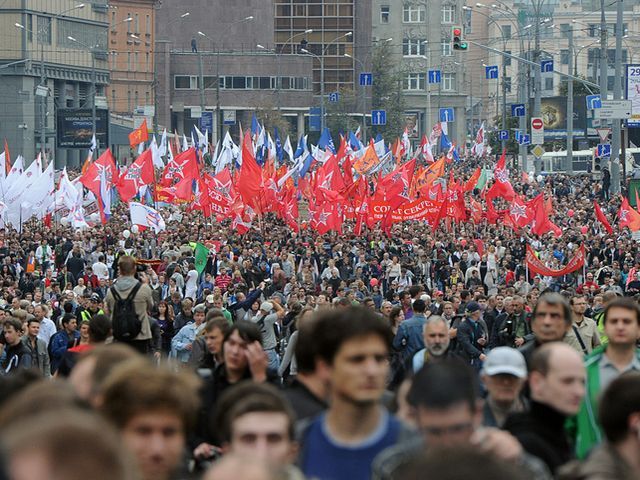 Російська опозиція каже про 100 тисяч учасників "Маршу мільйонів" (Фото)
