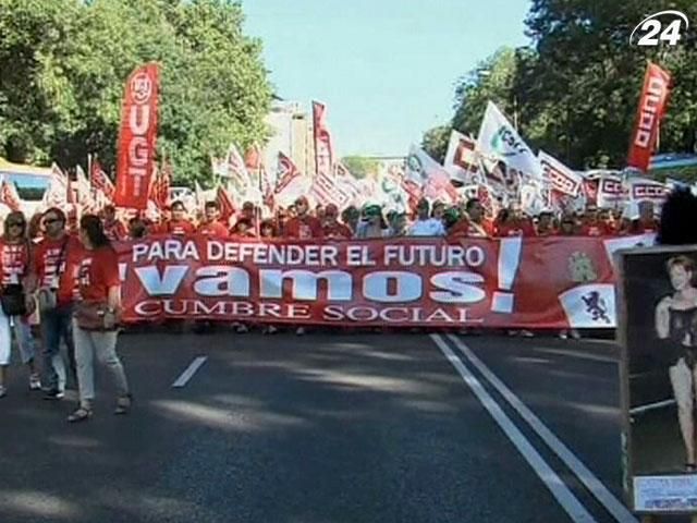 Сотні тисяч іспанців виступають проти державної економії