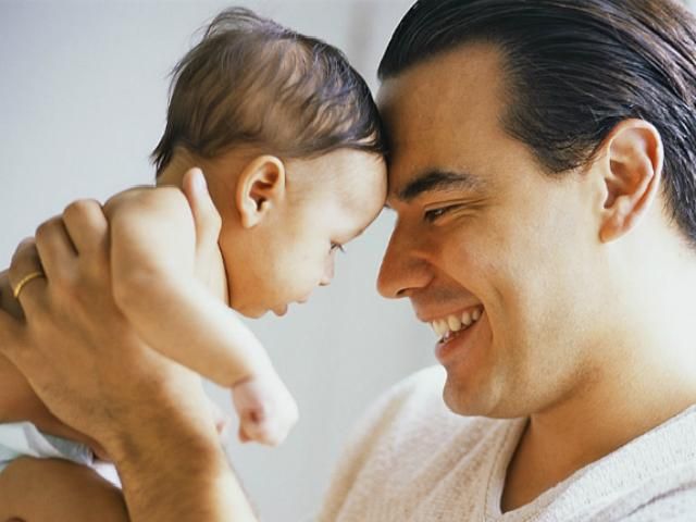 В Украине отмечают День отца В Украине отмечают День отца