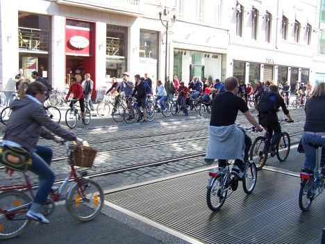 Сегодня в Брюсселе проводят День без автомобилей