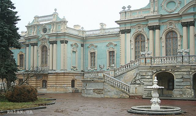 На церемоніальну резиденцію Януковича, Маріїнський палац, витратять ще майже 170 мільйонів