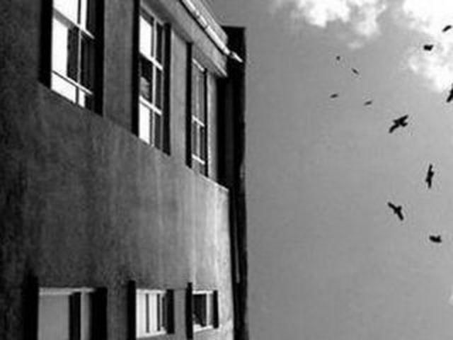 У Житомирі із вікна лікарні викинувся пацієнт У Житомирі із вікна лікарні викинувся пацієнт