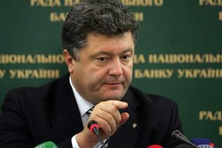 Порошенко об "опасных" выборах: Украина может попасть в изоляцию Порошенко об "опасных" выборах: Украина может попасть в изоляцию
