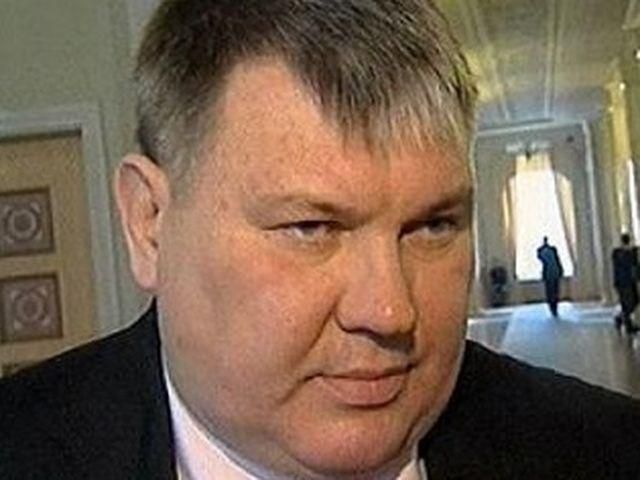 К Партии регионов присоединилась еще одна "тушка" БЮТа К Партии регионов присоединилась еще одна "тушка" БЮТа