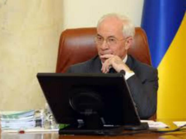 Азаров в Skype пообщается с интернет-активистами Азаров в Skype пообщается с интернет-активистами