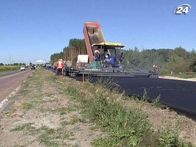 Колесніков: В Україні платних доріг поки не буде Колесніков: В Україні платних доріг поки не буде