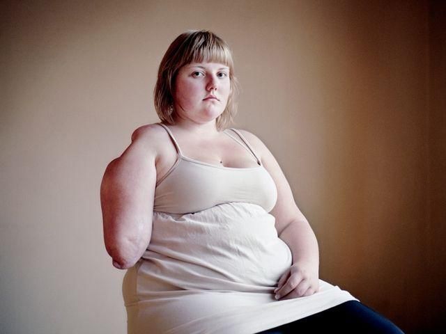 Фотограф делает снимки подростков, выживших после теракта Брейвика (Фото) Фотограф делает снимки подростков, выживших после теракта Брейвика (Фото)