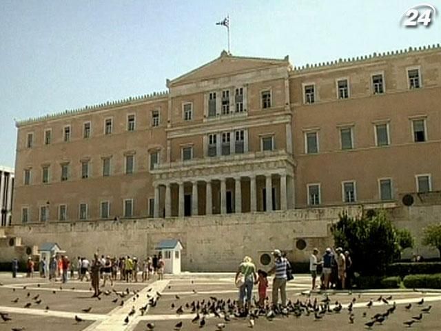 Греція погодила підвищення пенсійного віку до 67 років