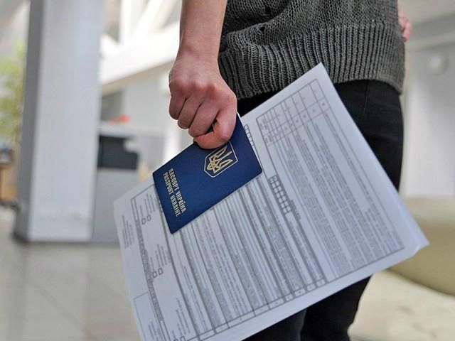 Українці одні з тих, хто найдовше чекають на німецьку візу