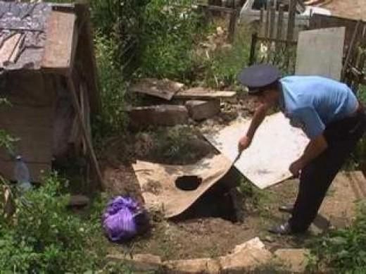 Женщина избавилась от ребенка и утверждала, что в яме плачет кукла дочери Женщина избавилась от ребенка и утверждала, что в яме плачет кукла дочери