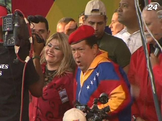 Уго Чавес напередодні виборів видасть книгу мемуарів