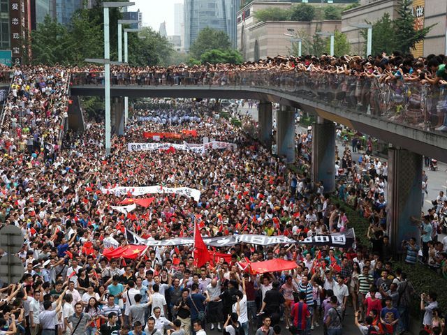 У Китаї – масштабні антияпонські протести (Фото) У Китаї – масштабні антияпонські протести (Фото)