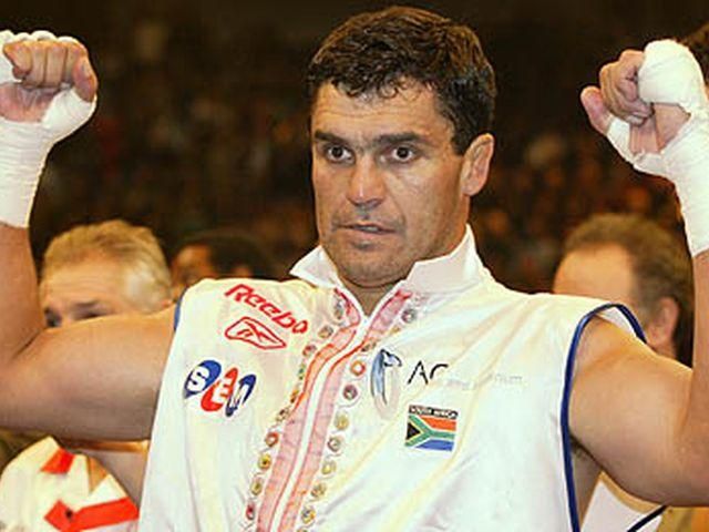 Застрелили известного боксера Корри Сандерса Застрелили известного боксера Корри Сандерса