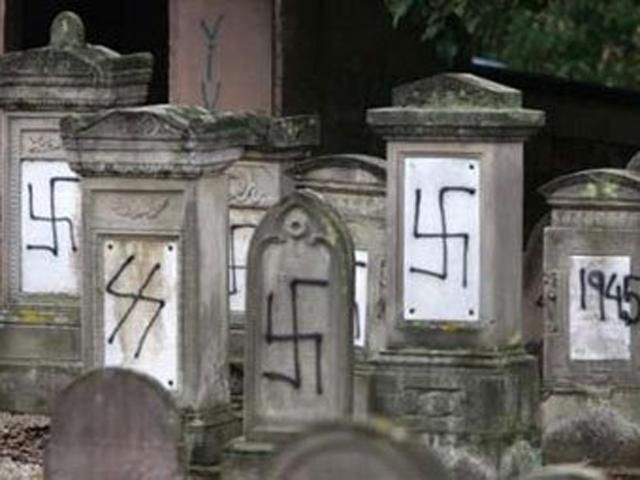 На Харьковщине пятиклассник занимался вандализмом на кладбище