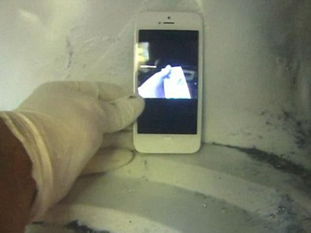 Що станеться, якщо "підігріти" iPhone 5 у мікрохвильовці (Відео) Що станеться, якщо "підігріти" iPhone 5 у мікрохвильовці (Відео)