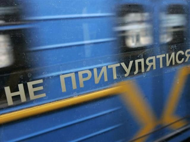 У столичному метро не зупиняються потяги