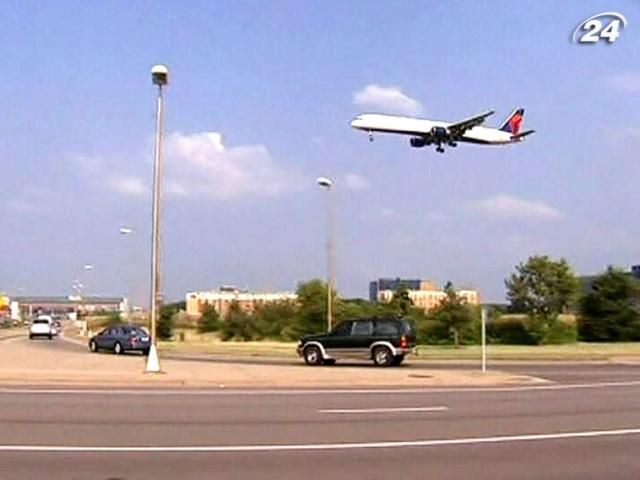 Авіакомпанії США не платитимуть ЄС мита за шкідливі викиди Авіакомпанії США не платитимуть ЄС мита за шкідливі викиди