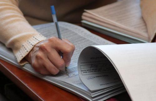 Комуністи обурені поведінкою "регіоналів" Комуністи обурені поведінкою "регіоналів"