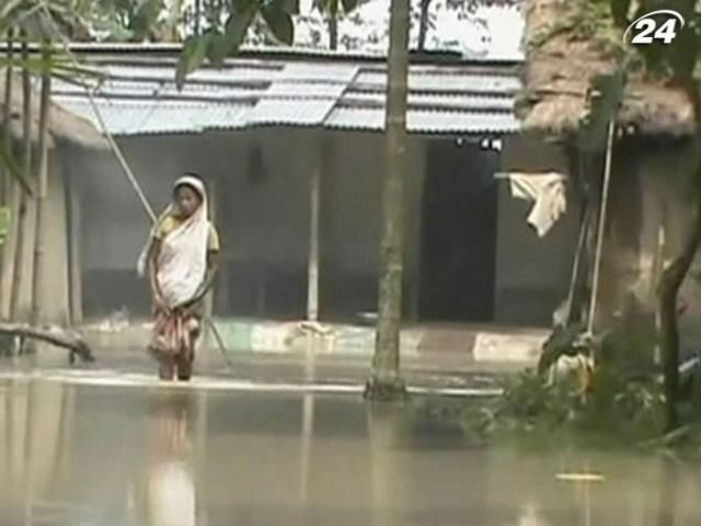 В Индии из-за наводнения эвакуировали более 1 миллиона человек