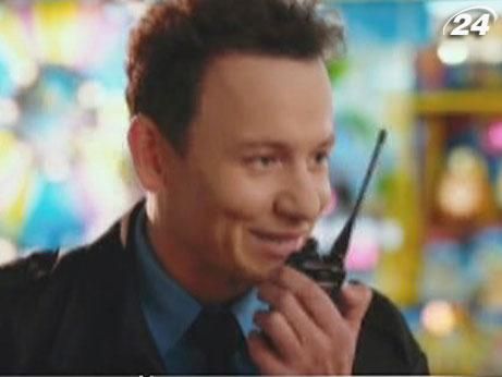 "Человек с гарантией": житель торгового центра влюбляется в хозяйку своего дома "Человек с гарантией": житель торгового центра влюбляется в хозяйку своего дома