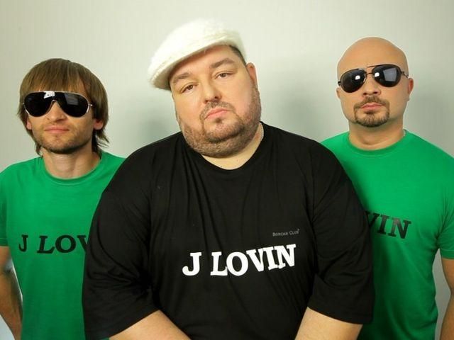 У Білорусі Дженніфер Лопес зустріли з балалайками і гармошками (Фото. Відео) У Білорусі Дженніфер Лопес зустріли з балалайками і гармошками (Фото. Відео)