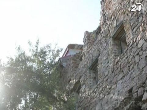 Буки - каньйон на гранітах, яким 2 мільярди років Буки - каньйон на гранітах, яким 2 мільярди років