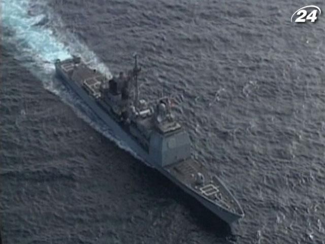 Крейсер "Тикондерога": для оценки опасностей здесь работает система "Иджис" Крейсер "Тикондерога": для оценки опасностей здесь работает система "Иджис"