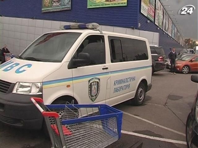 Охоронця з мегамаркету “Караван” прооперували Охоронця з мегамаркету “Караван” прооперували