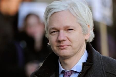 В США Ассанжа назвали врагом государства В США Ассанжа назвали врагом государства