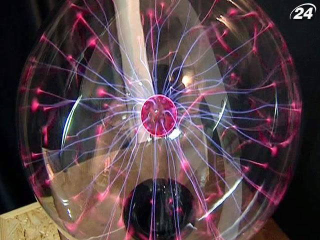 В інтерактивному музеї науки і техніки експонати можна відчути на дотик В інтерактивному музеї науки і техніки експонати можна відчути на дотик